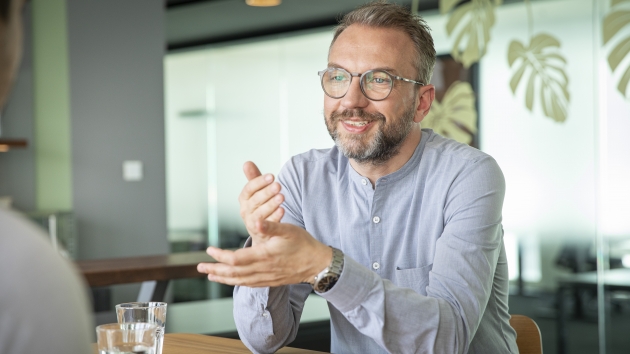Rügenwalder: "Eine Krise kann auch eine Chance für starke Marken sein" - Steffen Zellerist Chief Marketing Officer (CMO) bei Rügenwalder Mühle - Quelle: Rügenwalder Mühle
